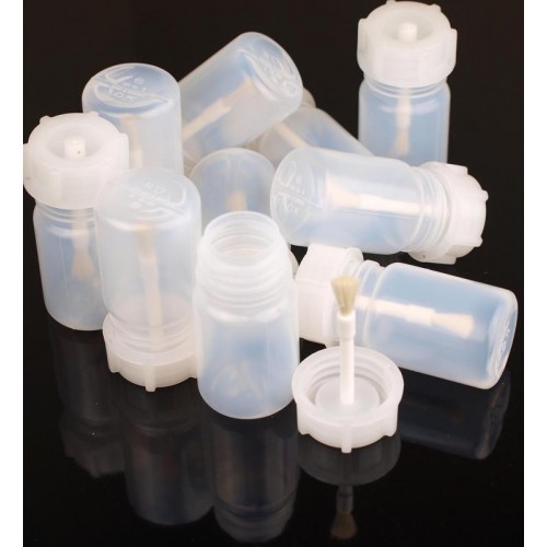  Leere Mastix Plastik-Flasche